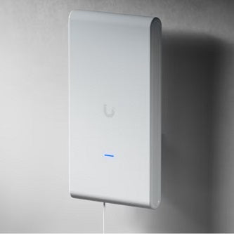 Indoor/outdoor WiFi 6 AP with 4 spatial streams, an integrated super antenna, and a gigabit passthrough port.